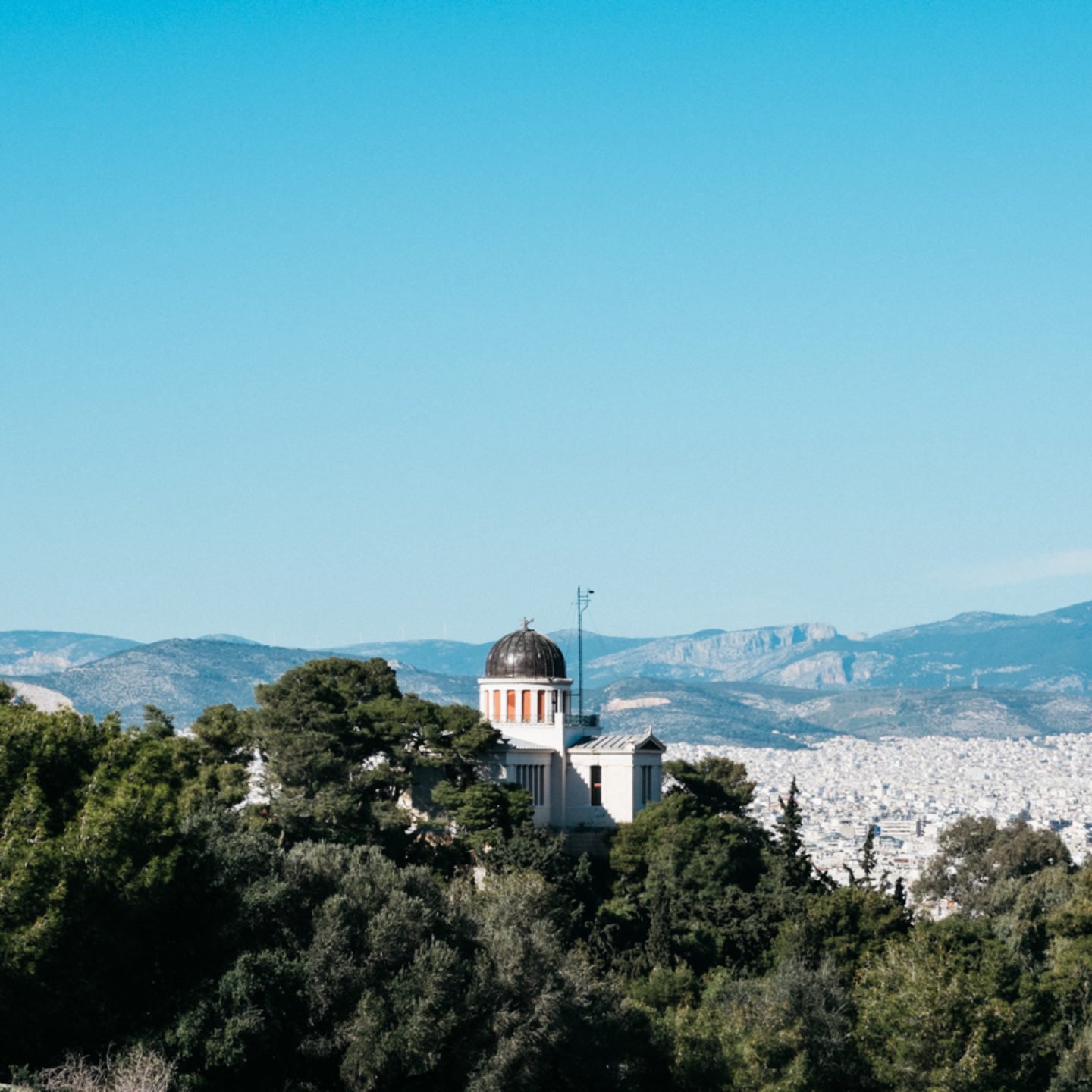 旅行｜抬頭仰望群星，俯視歷史長河——希臘的雅典國家天文台｜設計盒子DESIGN BOX
