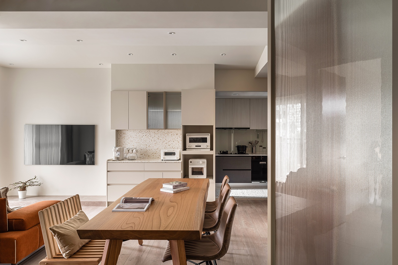 國際競賽報名代辦 │ 《 蜜糖奶茶 》 澄逸空間設計 張甯芯 設計盒子DESIGN BOX5