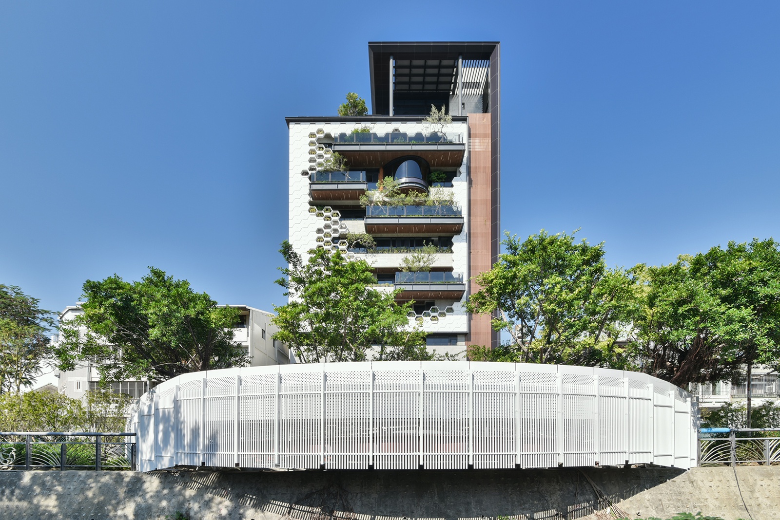 國際競賽報名代辦 │《丰二三》晨禎營造股份 黃志東 設計盒子DESIGN BOX