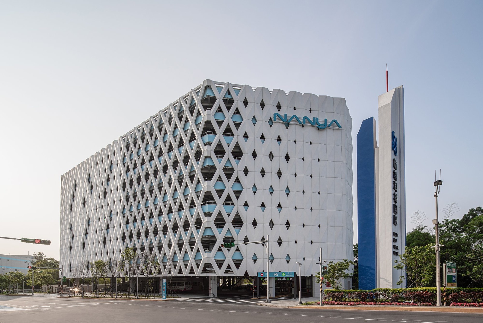 國際競賽報名代辦 │ 《線構藝術之築》雋品建築 設計盒子DESIGN BOX