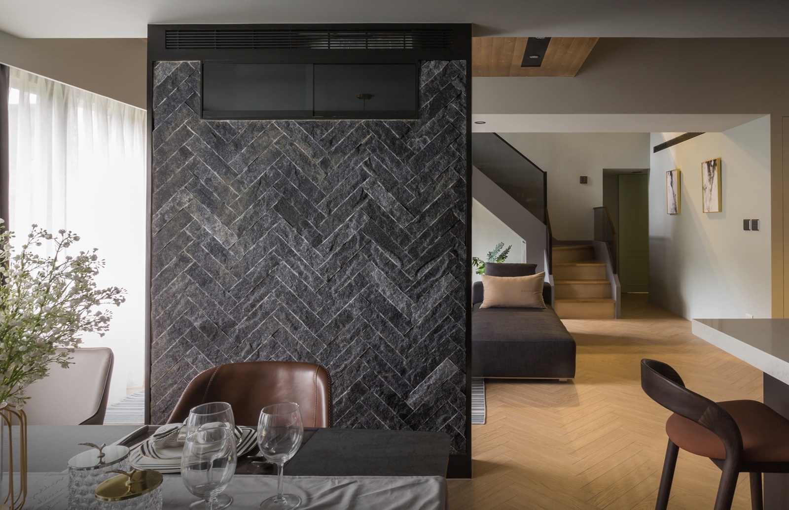 台北室內設計師推薦 │ 層序流轉，山景入框 │ 三宅一秀 郁琇琇 設計盒子DESIGN BOX11