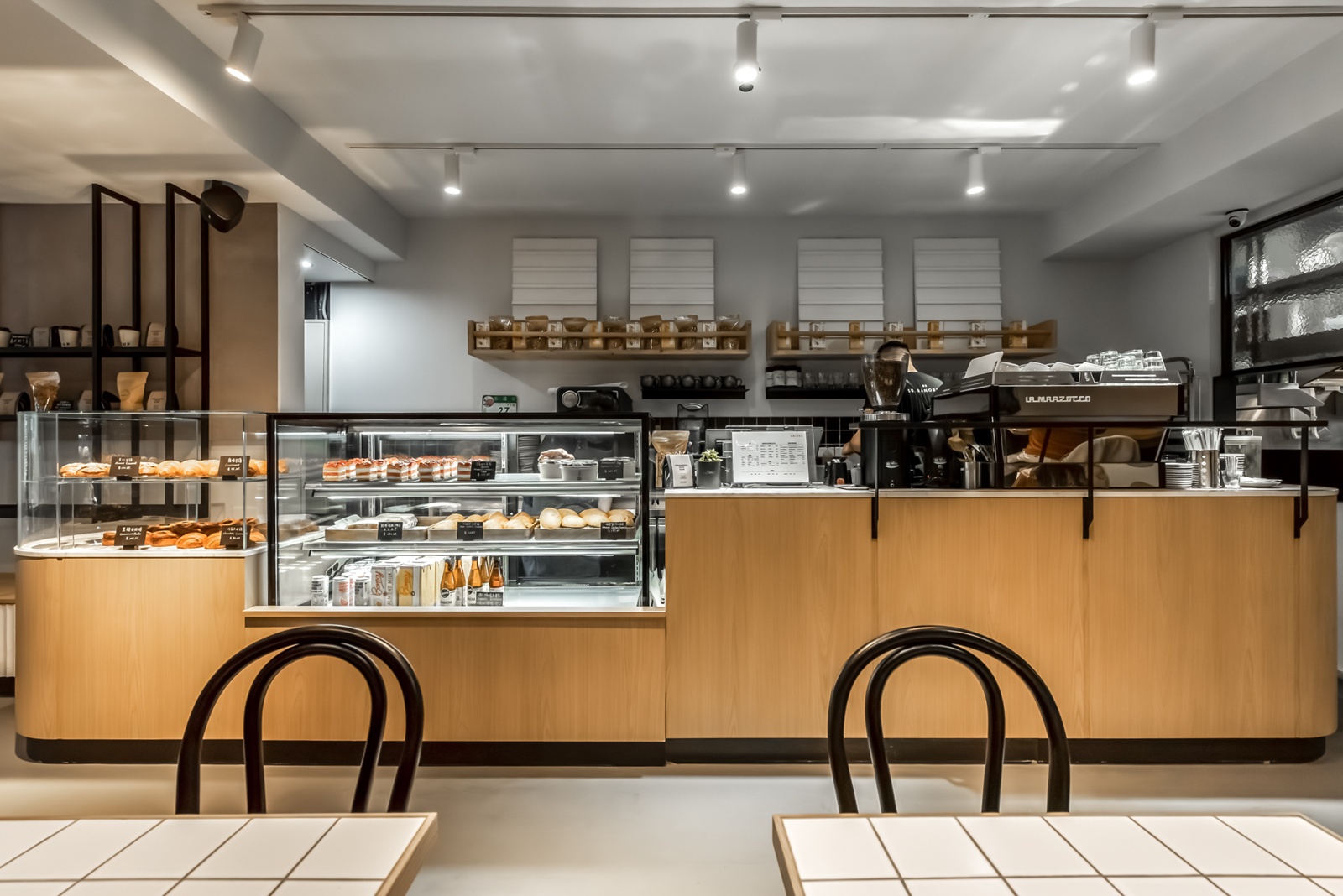 協助報名國際獎項 │《Supranormal Bakery Cafe》山角設計 陳沿毓 設計盒子DESIGN BOX7