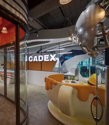 竹北室內設計師推薦 ｜金屬與木藝共舞，演繹七期商辦的奇幻工業篇章 ｜三宅一秀 郁琇琇