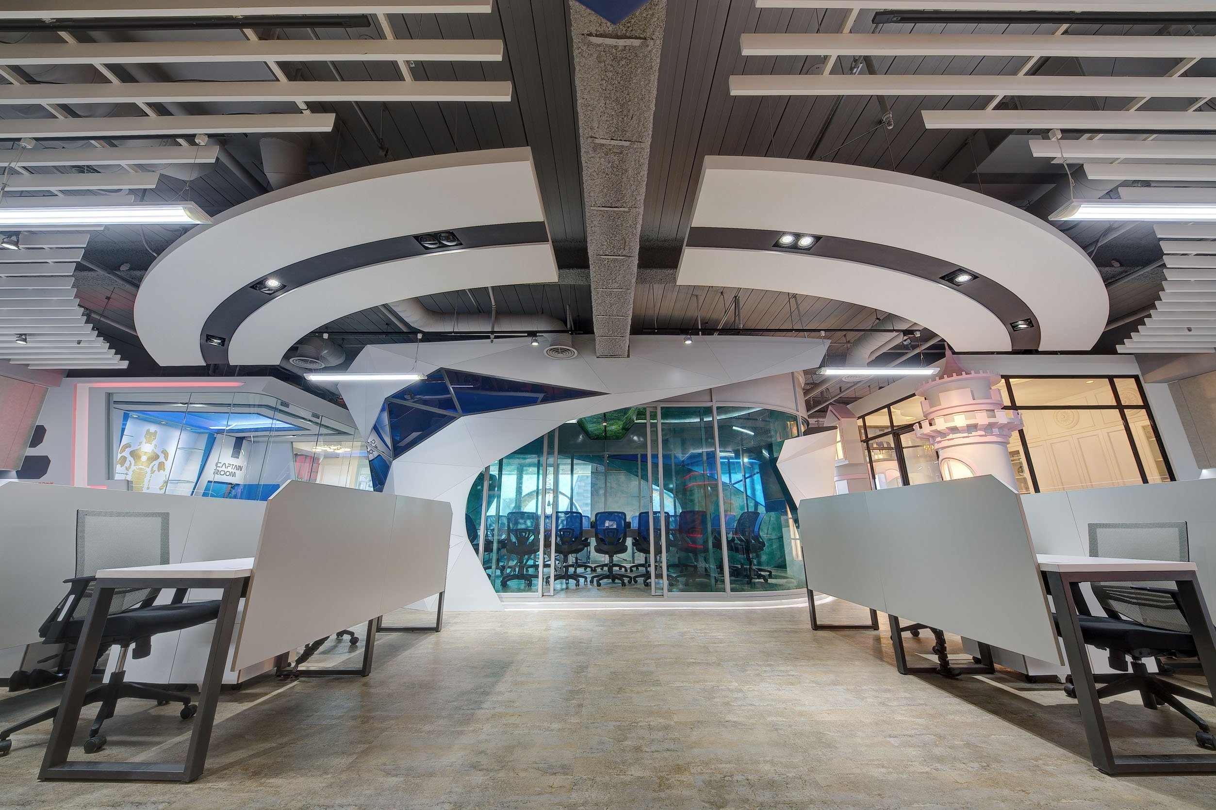 竹北室內設計師推薦 ｜金屬與木藝共舞，演繹七期商辦的奇幻工業篇章 ｜三宅一秀 郁琇琇 設計盒子DESIGN BOX5