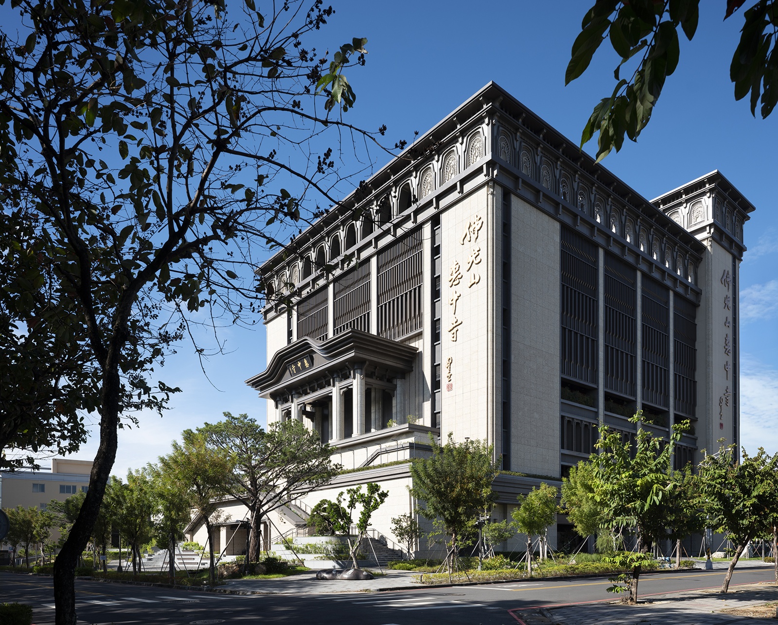 設計獎項新訊 │ 《漸序入禪》大允設計 陳昭穎 設計盒子DESIGN BOX